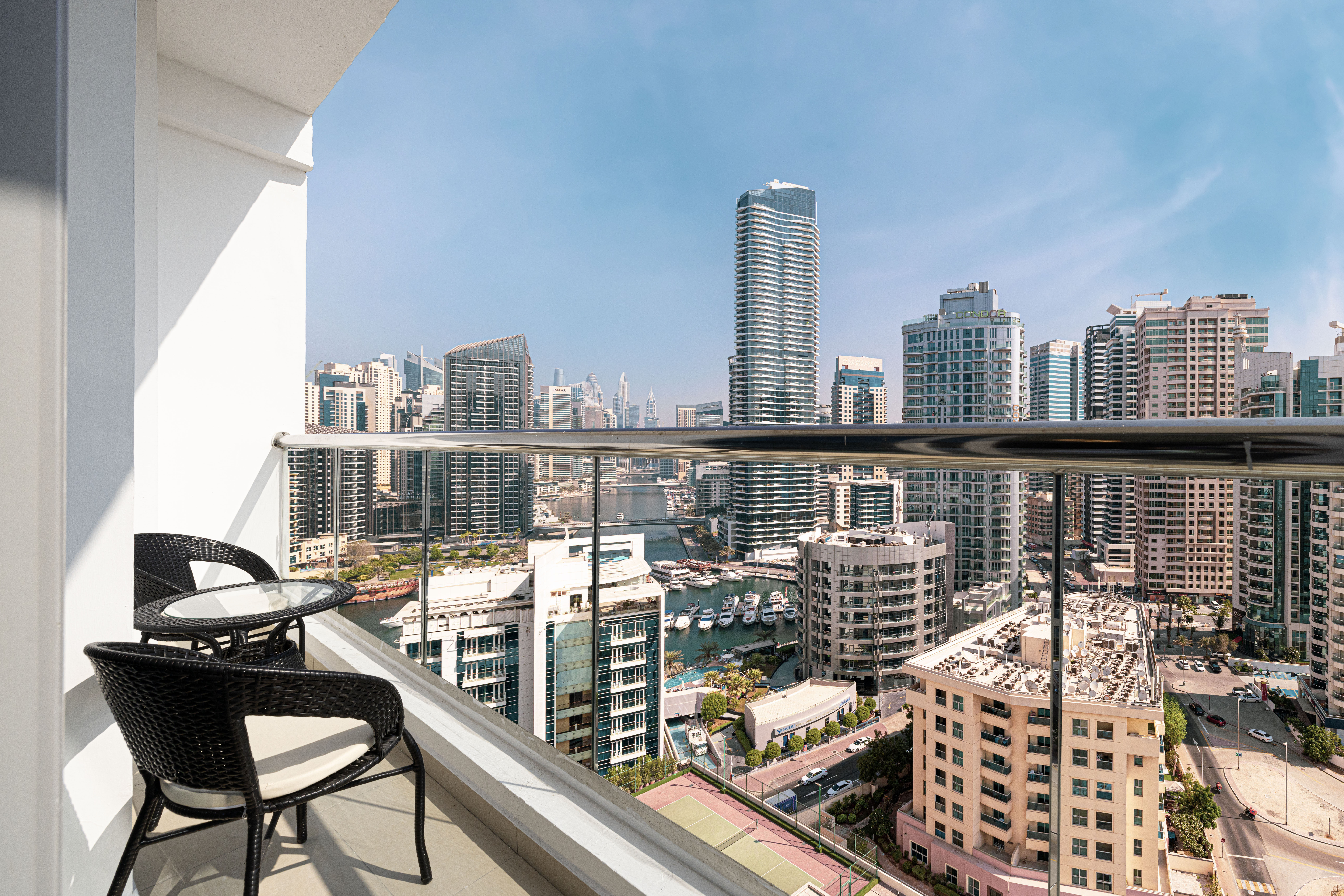 Cozy Urban 2BR Apartment in DEC Tower Marina – photo 2
