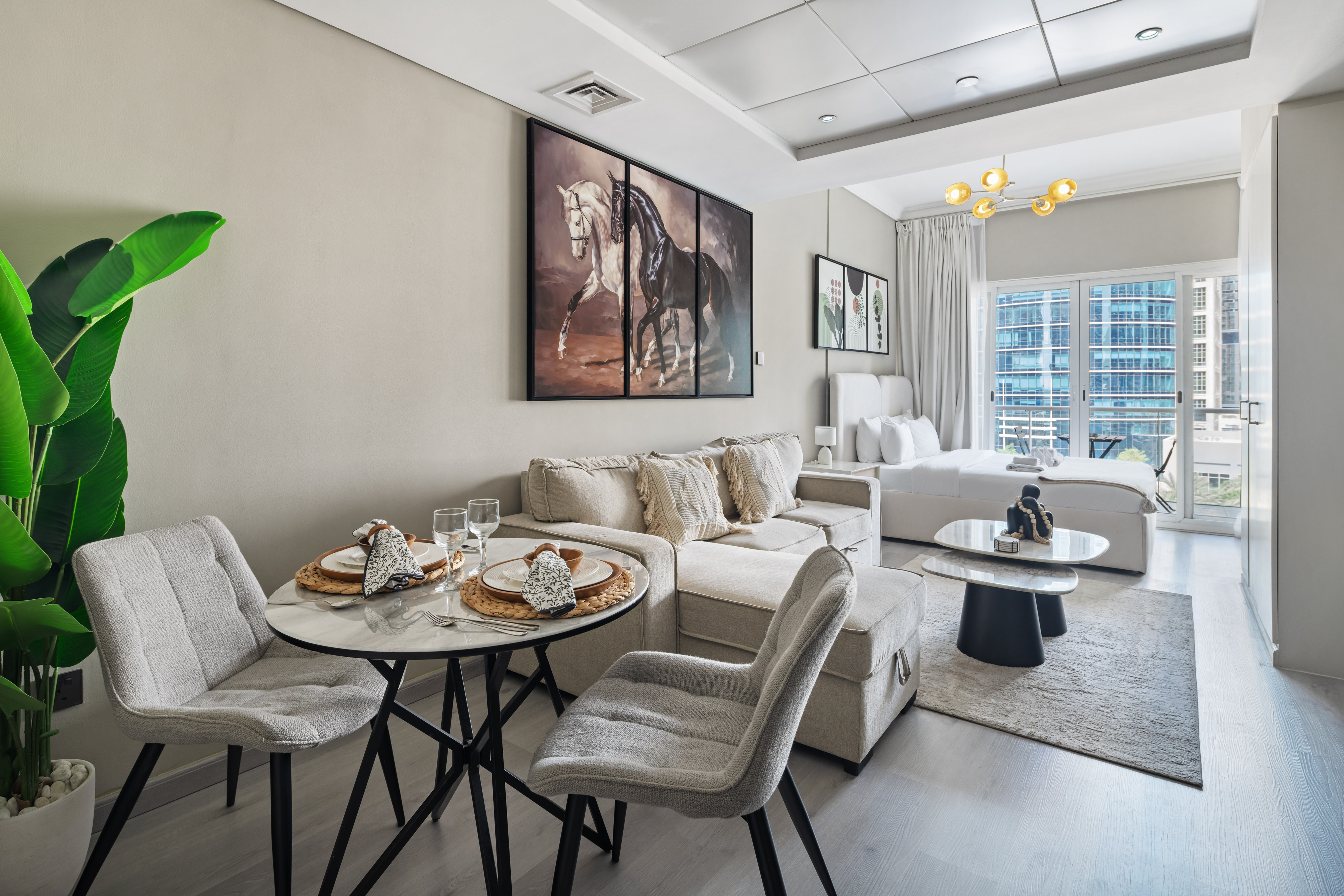 Chic JLT Studio • Lake View | Metro 5min + Marina – photo 2