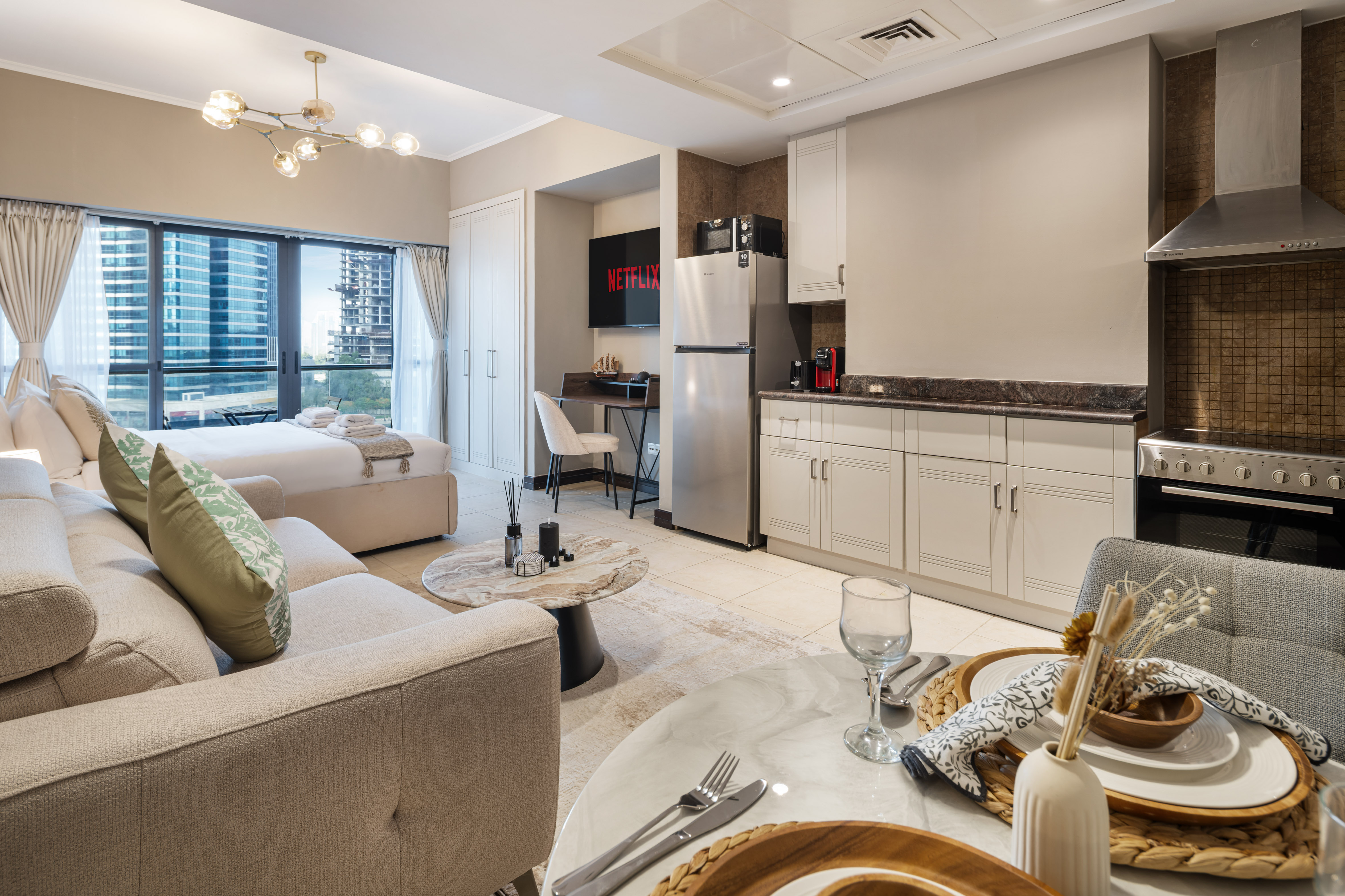Urban Studio Apartment in Goldcrest Views JLT – photo 4