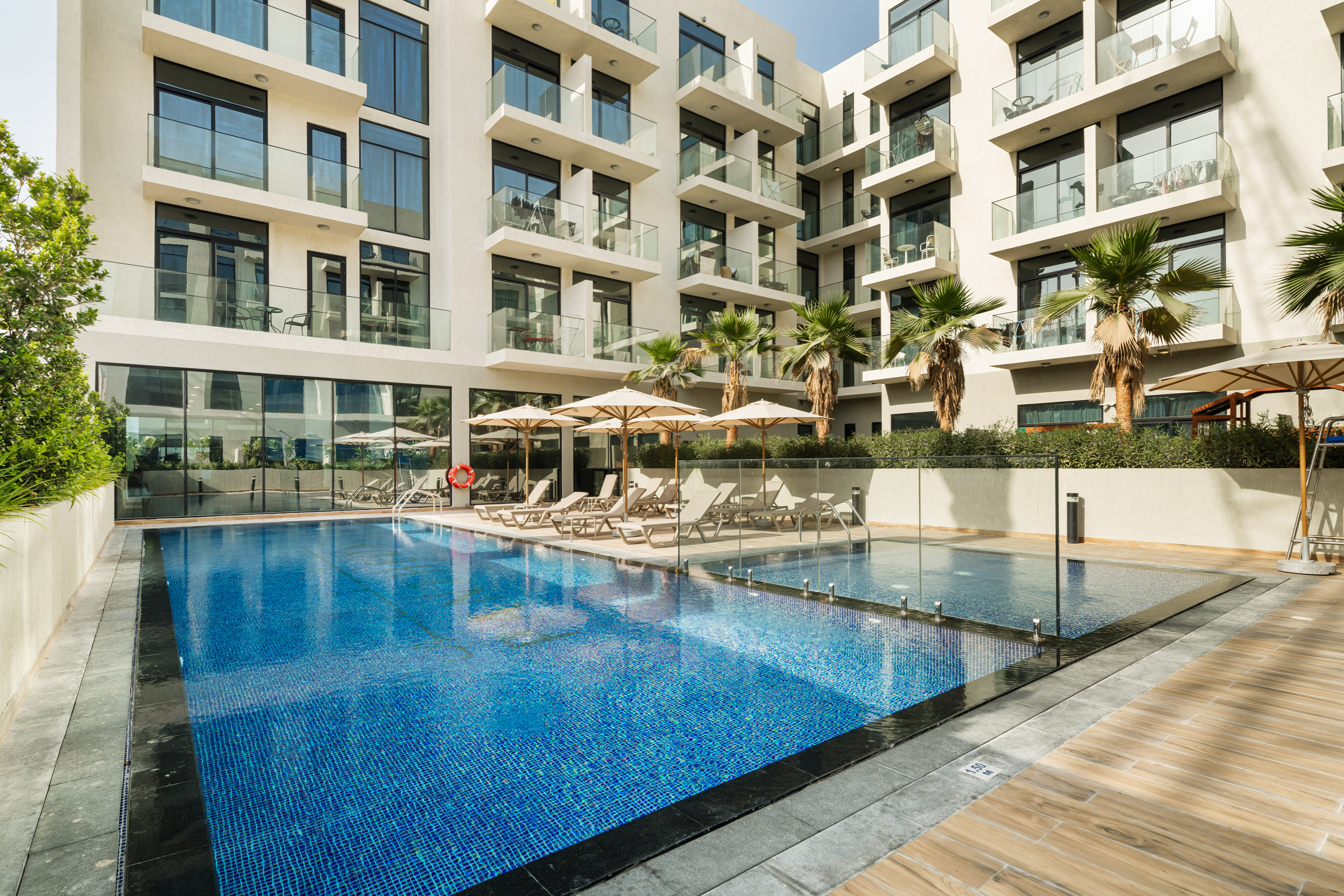 Luxurious JVC Studio • Near Circle Mall & Parks – photo 2